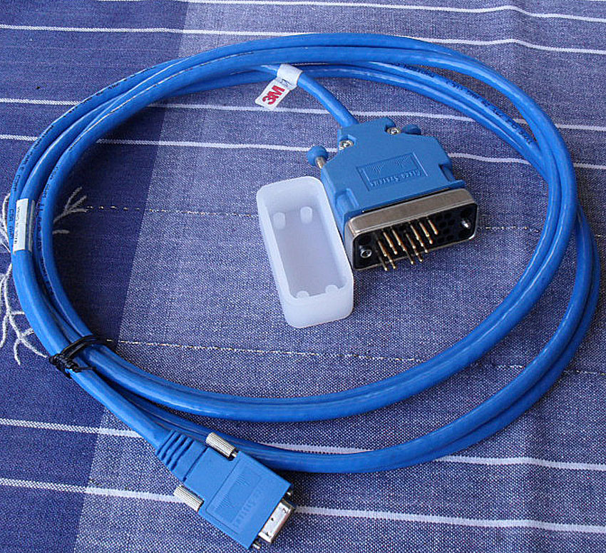 CISCO DTE Smart Serial cable CAB-SS-V35MT (72-1428-01 Rev A0)