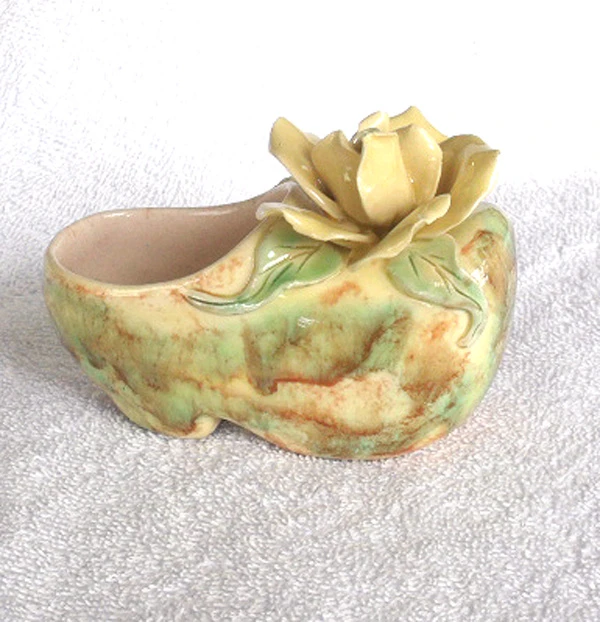 Shellian Pottery 1950's Australian Pottery Small Shoe With Flower - Signed by Sheila Ann