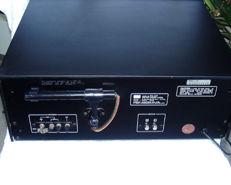 Vintage Late 1970's SANSUI TU-417 Analog AM/FM Tuner