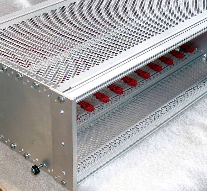 Pro Eurocard Frame 3RU #4 with card guide rails, shields