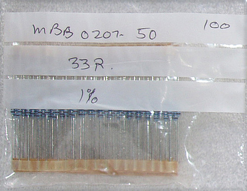 VISHAY BEYSCHLAG 1% 33R .6W Metal Film Resistor NEW Old Stock