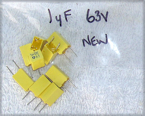 LCC (THOMPSON CSF) Yellow Box Metalised Polypropylene LL Film Capacitor 1uF 63V NEW Old Stock