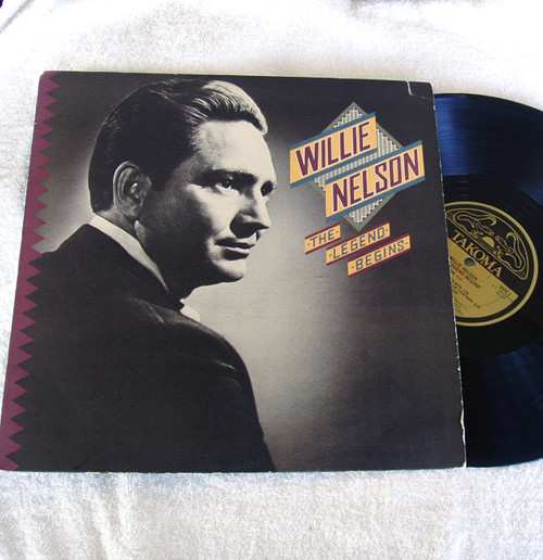 Country - Willie Nelson - The Legend Begins Vinyl 1983 