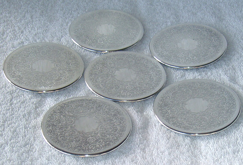 1970's STRACHAN SILVERWARE AUSTRALIA Silver Plate Rubber Base Drink Coaster Set (6) USED Clean