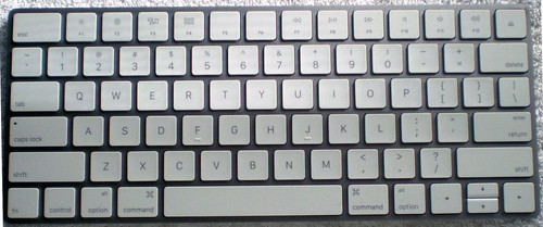 APPLE MAGIC KEYBOARD (1st Generation Wireless A1644 Lighting Connector) Used Clean Tested (PC & Apple) Working Great