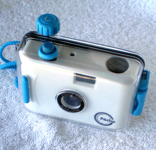 PACHA (China) Drip Proof No Frills Manually Operated 35mm Film Camera PACHA (China) Drip Proof No Frills Manually Operated 35mm Film Camera