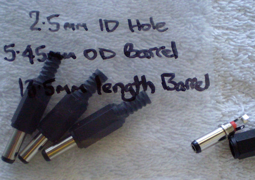 Straight Barrel Line PLUG 2.5mm ID 13.5mm Length Low Voltage DC or AC NEW Old Stock