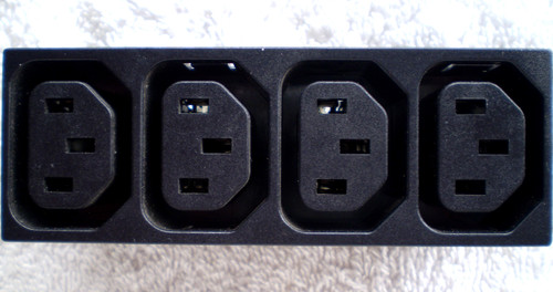 QUALTEK (USA)  742W IEC 320 (C13) 4x Female Receptacle Block Snap-In  (As New Ex EATON ePDU)