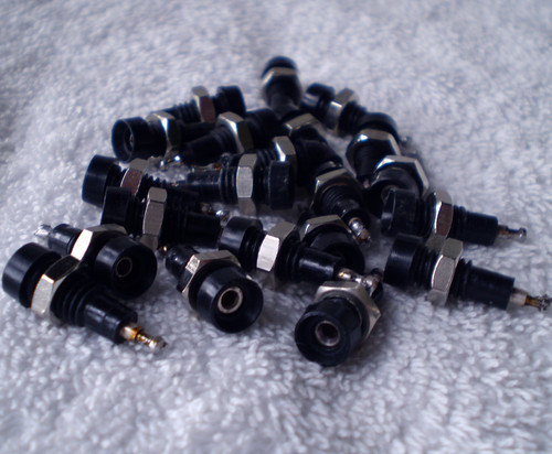 Panel Mount 2mm Black TEST SOCKET Fully Isolated USED