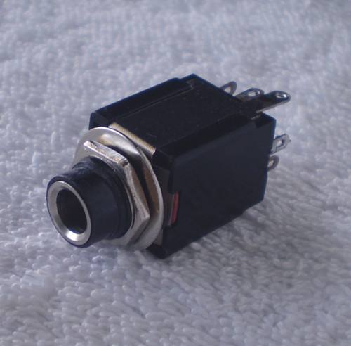 UNIDENTIFIED 1/4" Double Switched Enclosed TRS Stereo Jack Socket Panel Mount USED