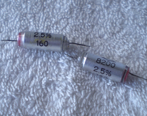 COMPONENT RESEARCH CORP (CRC - USA)  High Precision Polystyrene Capacitor 8200pF (8n2) 160V 2.5% USED Extracted Capacitor