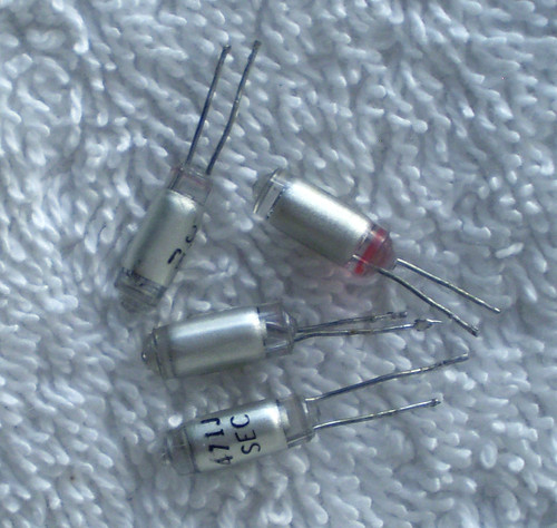 SEC 470pF (Nominally) Polystyrene Capacitor Radial Mount (1) USED Tested