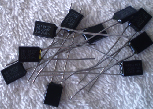 ELCUT UMI Thermal Cut Off (TCO) 2.5A 250V 150°C  NEW Old Stock