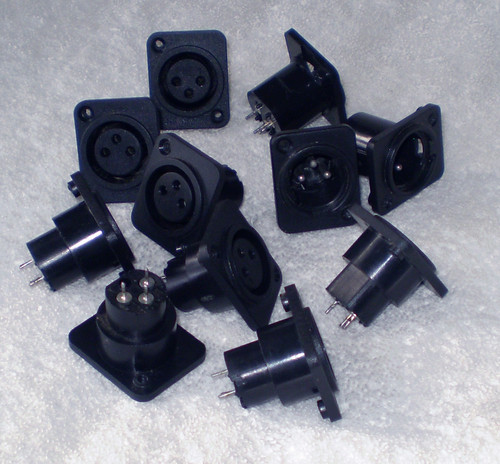 GENERIC PLASTIC 3 Pin XLR Chassis Vertical PCB Mounting USED Clean