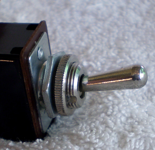 NSF CONTROLS (England)  Classic DPDT Toggle Switch 3A 250V~ Contact Rating (USED Tested)
