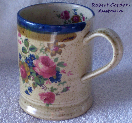 1990's Australian ROBERT GORDON Ceramic Coffee Mug "Annies Range"