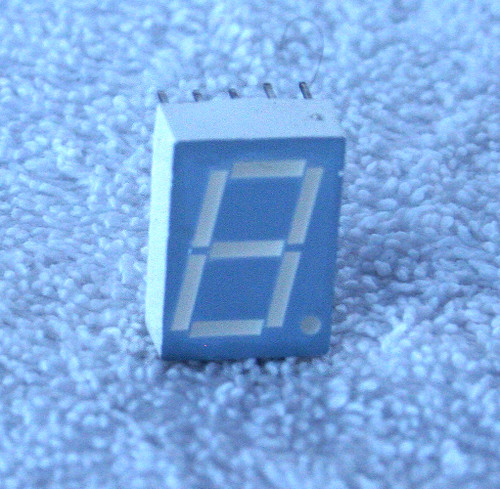 SIEMENS (Germany) HD1133O 7 Segment (RH Decimal Place)  SUPER Red LED Display Common Cathode (USED Clean Tested)