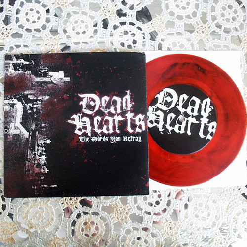 Hardcore Rock - DEAD HEARTS The Words You Betray (Red) 7" Vinyl 2004