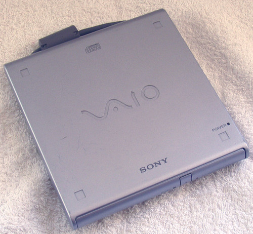 SONY VAIO Notebook External CD ROM Drive PCGA-CD51