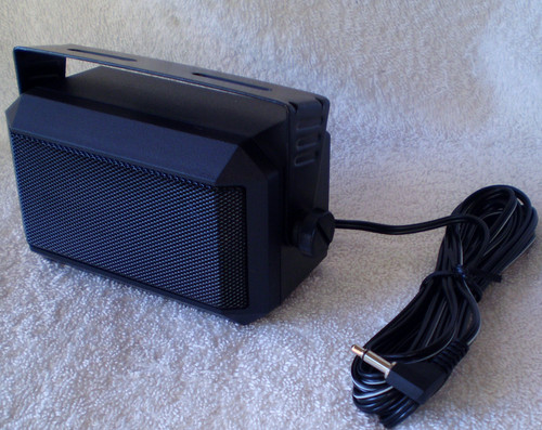 UNBRANDED Vehicle Mobile Wired Extension Speaker 4 Ohm 3 Watt Handling With Lead NEW Unused