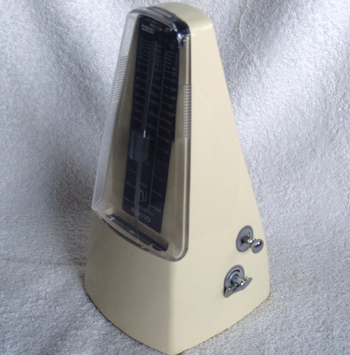 1970's NIKKO SEIKI (Japan) - Standard Analog Metronome  (Quality Build)