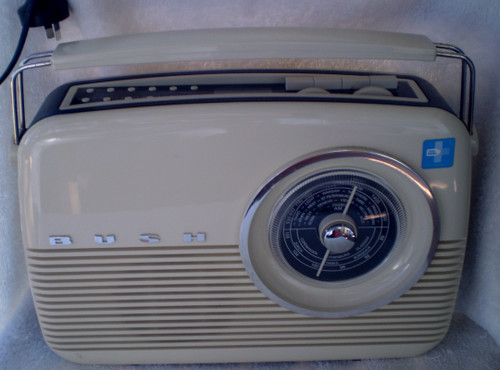 Reproduction - Updated Classic 1950's BUSH (UK) Portable "Handbag" RADIO RECEIVER Model: TR82DAB AM/FM/DAB (Digital) USED Clean Tested