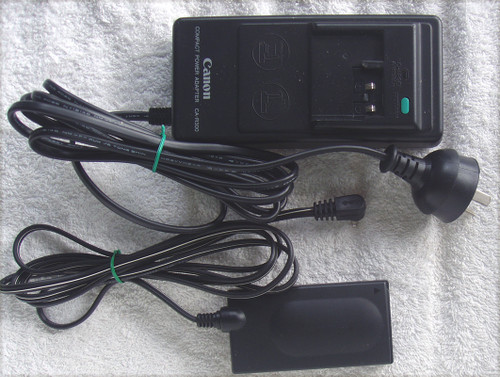 Vintage CA-R300AS CANON Camera & Battery Charger AC Power Station