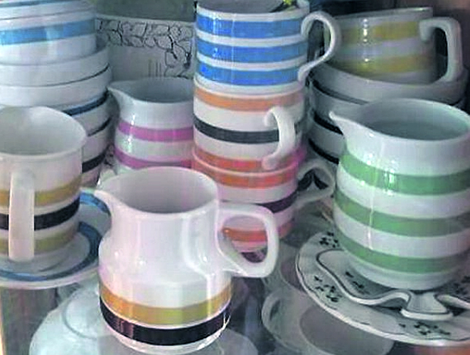 selection-of-carrigaline-tablewares.jpg