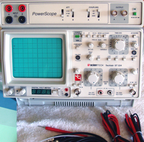 SCIENTECH TECHLAB Oscilloscope Model ST224 100Mhz Dual Channel Plus Extras