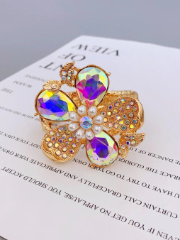 Metal Color: Platinum Plated - Exaggerated Zinc Alloy Flower Bracelet for Women in Various Occasion F640-12000038405771015