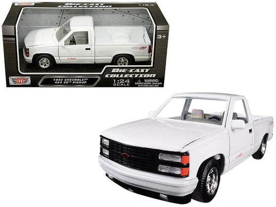 1992 Chevrolet 454 SS Pickup Truck White 1/24 Diecast Model Car by Motormax F977-73203w