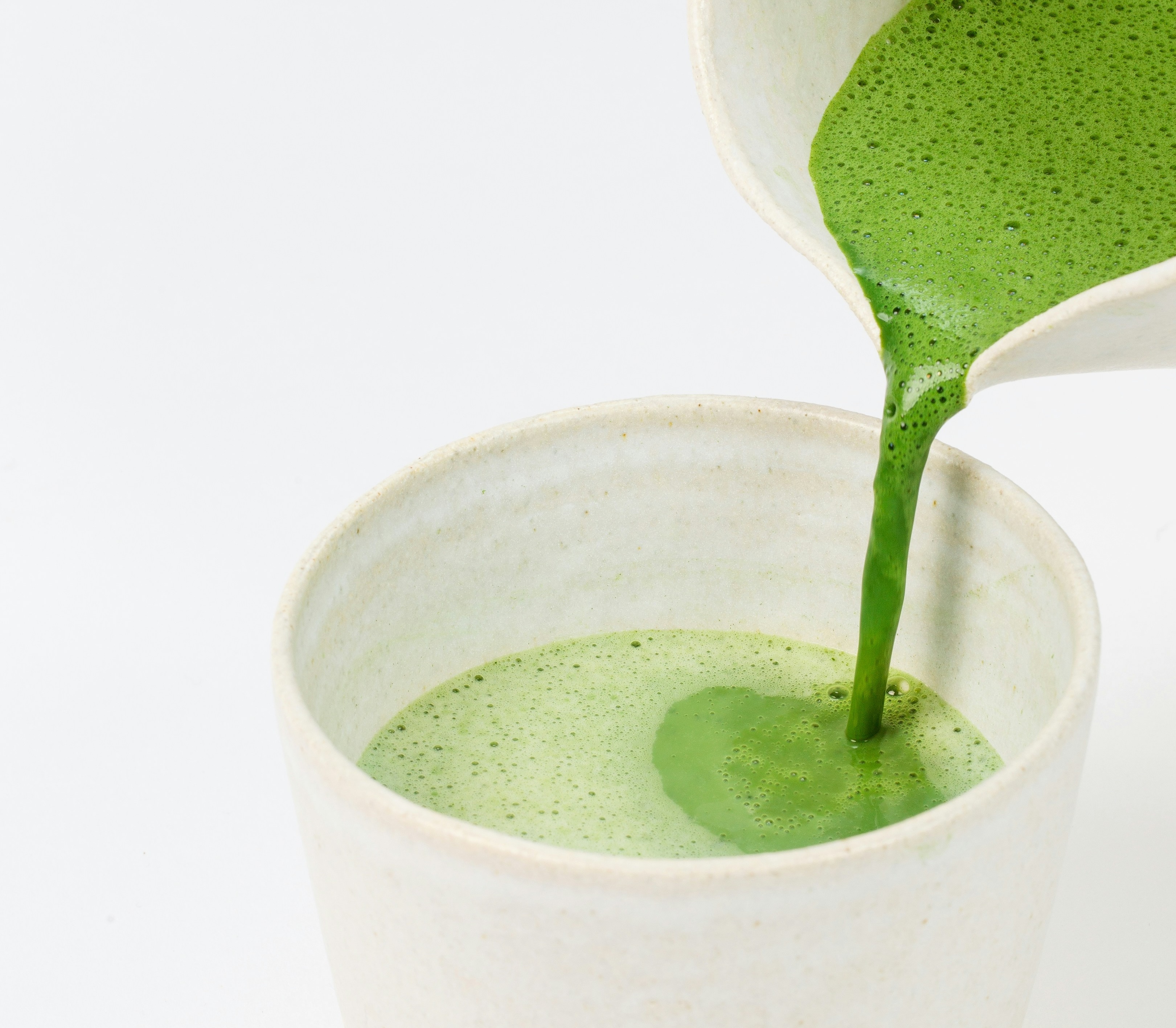 How to Make the Perfect Green Juice with Nature Complete Organic Chlorella & Spirulina 2-in-1 Powder