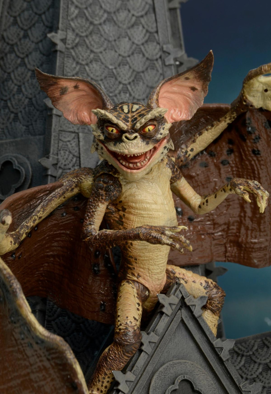 GREMLINS BAT GREMLIN NECA フィギュア Amazon.com: NECA Gremlins 2 Deluxe Bat Gremlin 6-Inch Action