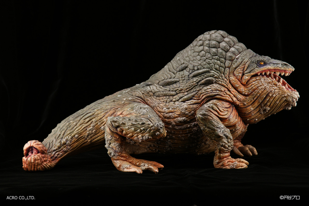 説明文必読！ACRO KAIJU REMIX ガマクジラ 中古 ACRO Ultraman Gamakujira Kaiju Remix Collectors Figure