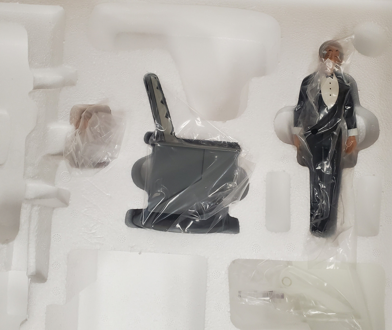 DC Collectibles Batman The Animated Series Bat cave Playset with