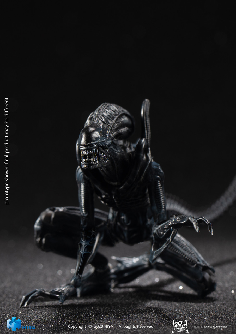 Hiya Alien crouching Alien Warrior 1/18th scale Action Figure