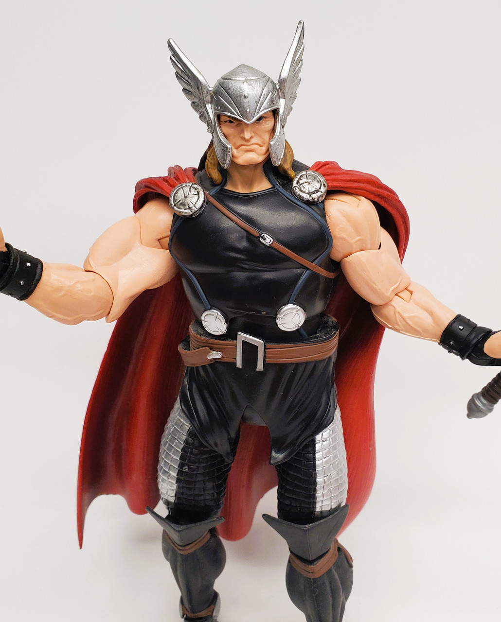 Hasbro Marvel Legends Thor 6