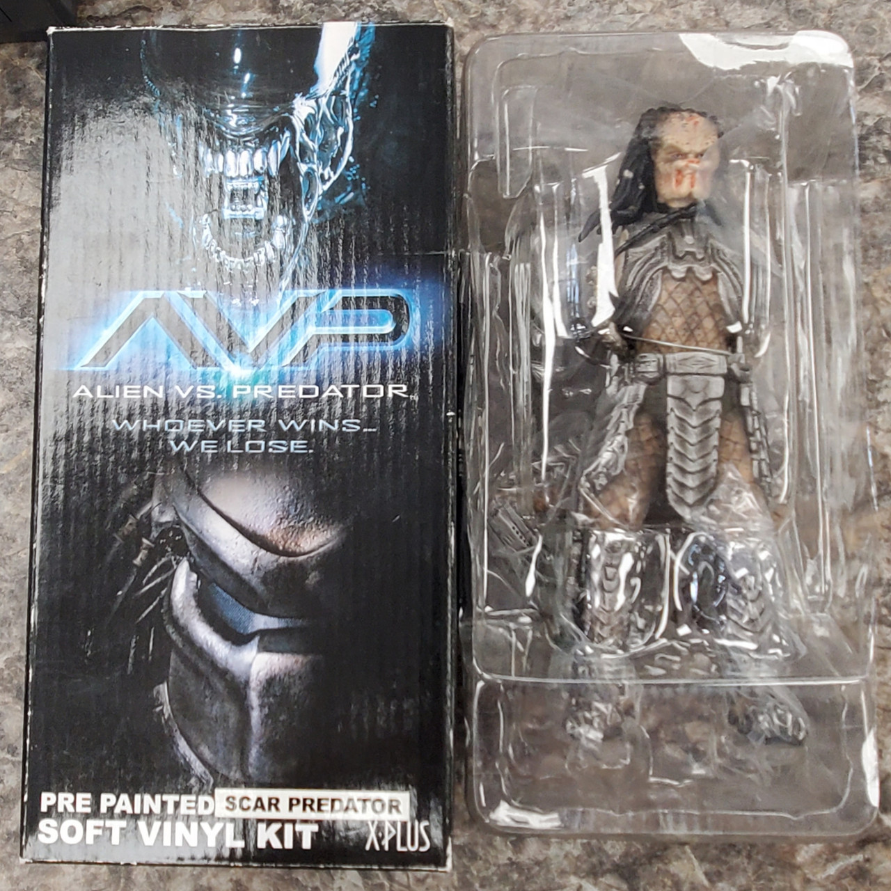 SCAR PREDATOR フィギュア Amazon.com: Sideshow Scar Predator Alien vs Predator Sixth