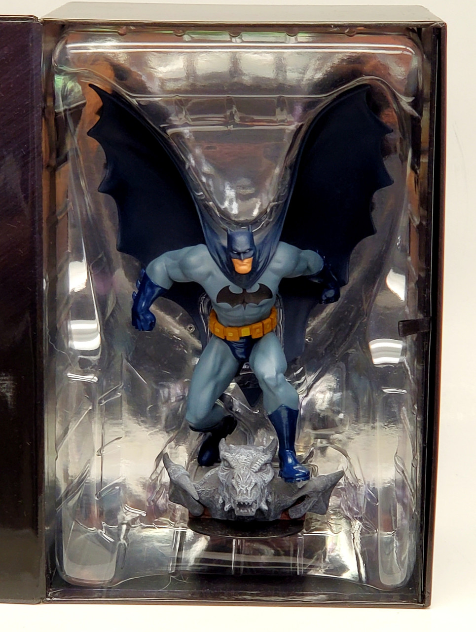 DC Universe Online Batman Statue