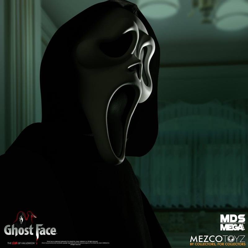 Mezco MDS Mega Scale Ghost Face