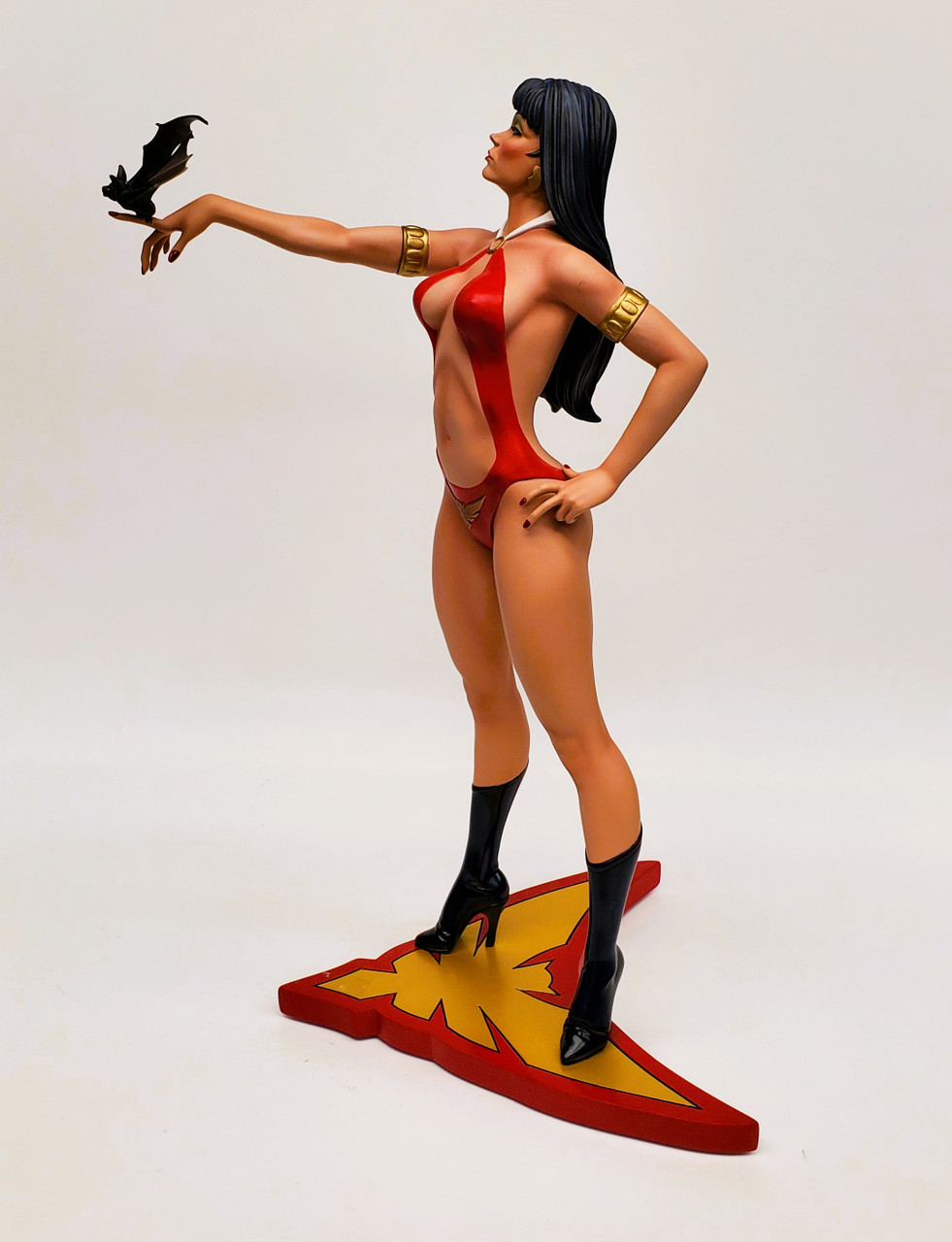 The Art of Jose Gonzalez　Vampirella Vampirella: Jose Gonzalez Vintage 40th Anniversary Poster