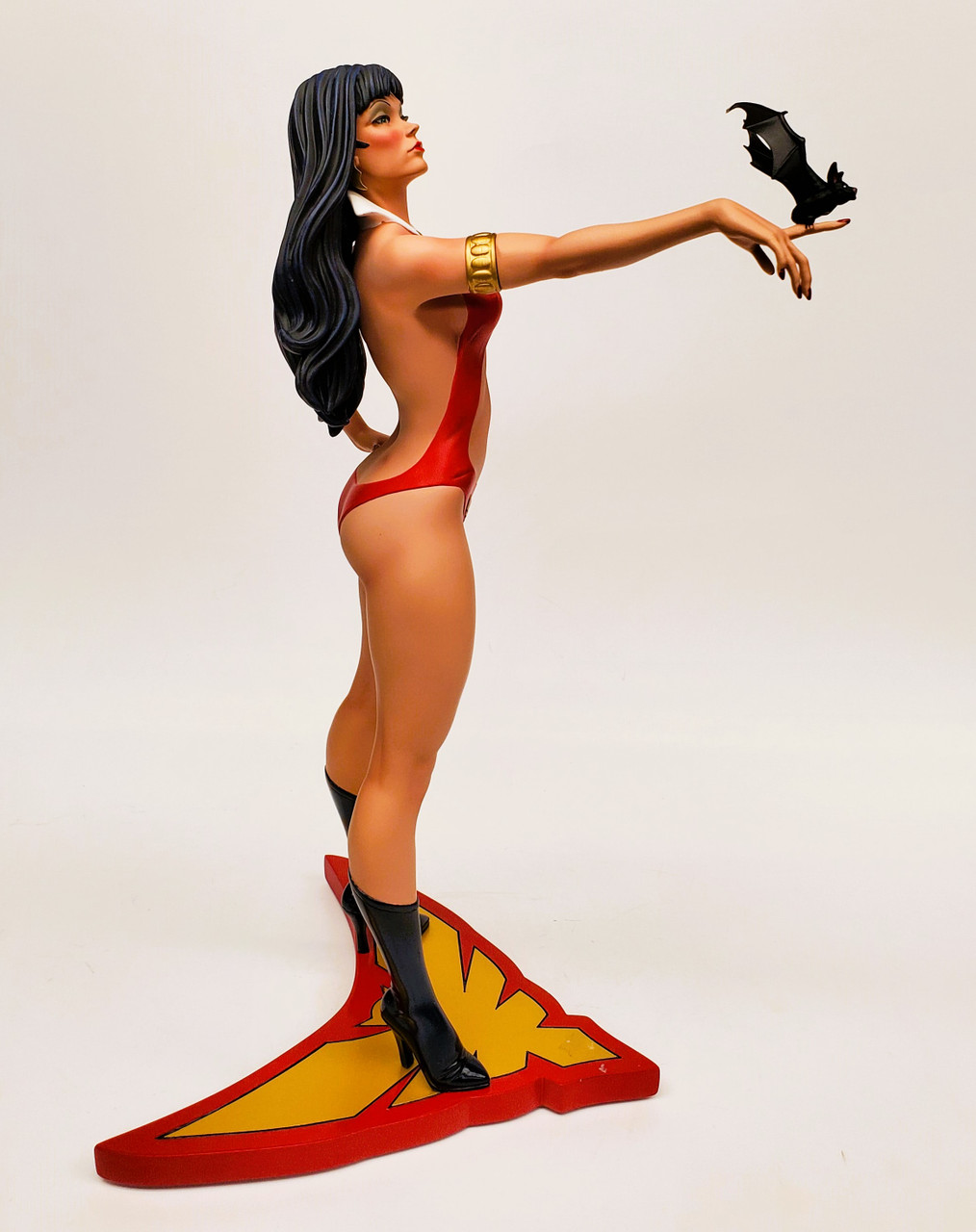 The Art of Jose Gonzalez　Vampirella Vampirella Special by Jose Gonzalez (Toutain Editor)