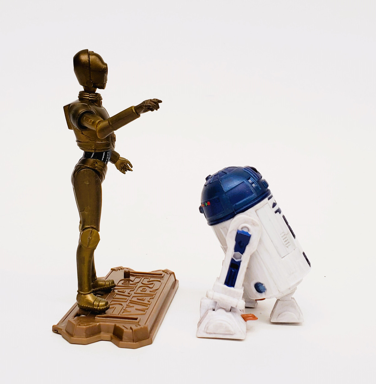 Set Action Figure Star Wars Parlanti - C-3PO Con Occhi Luminosi E R2-D2 Luminoso - 30,5 Cm - Hasbro 1998 - 2