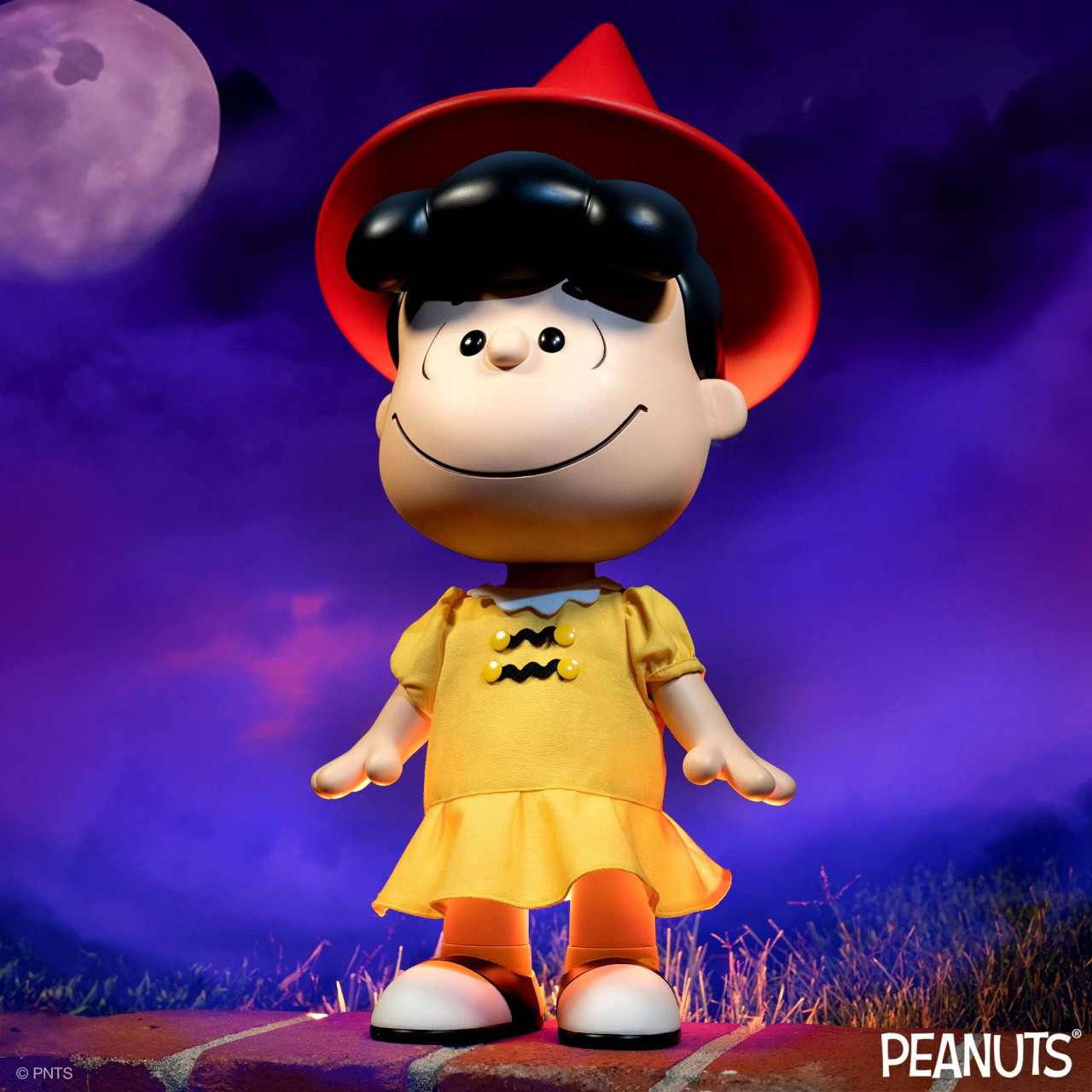 Super7 Peanuts SuperSize Lucy In Witch Mask