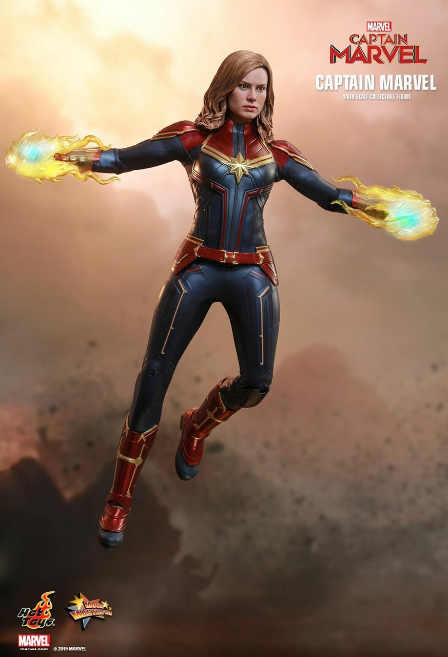 Captain Marvel Sixth Scale Figure by Hot Toys MMS521
