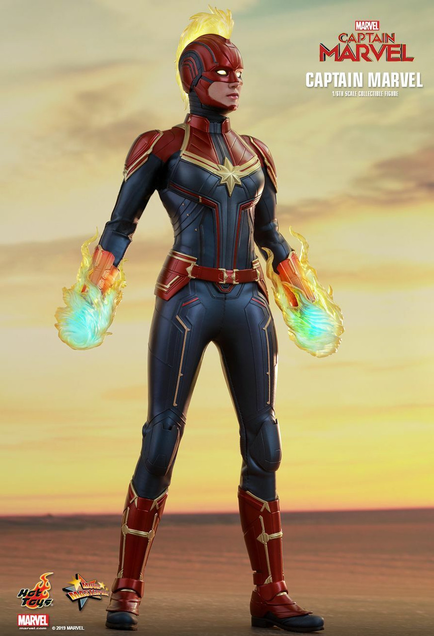 Captain Marvel Sixth Scale Figure by Hot Toys MMS521