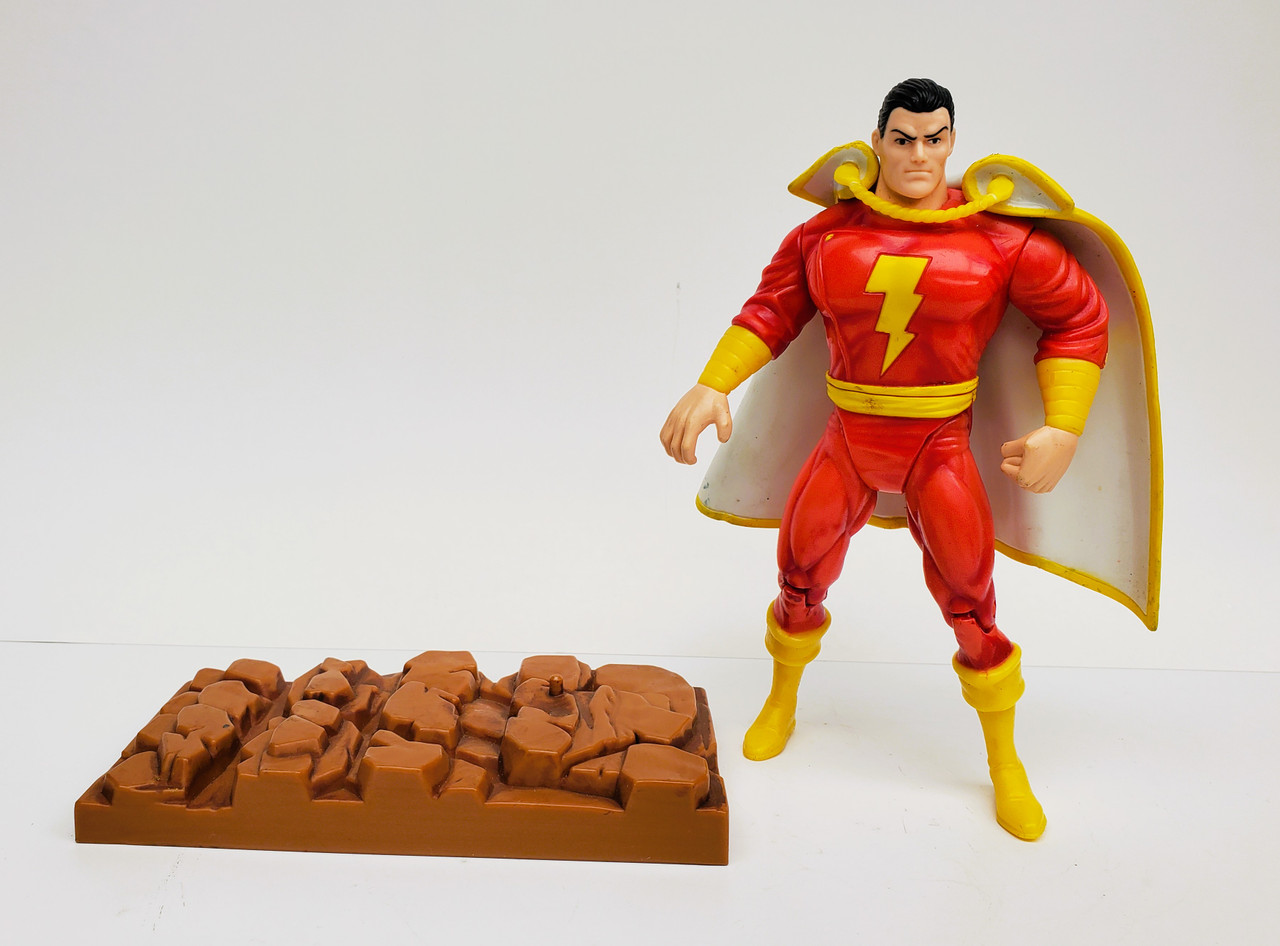 Hasbro (1999) DC Super Heroes SHAZAM! Action Figure (No package)