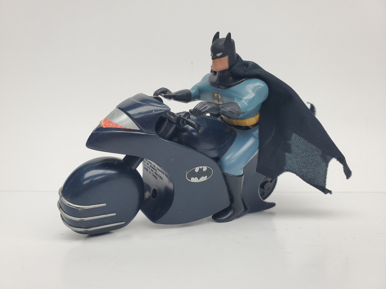 美品　BAIT × BATMAN　コラボ　パーカー　希少　INDEPENDENT BAIT×BATMAN 85th COLLECTION . . THE BATMAN TEE ¥7,920(taxin