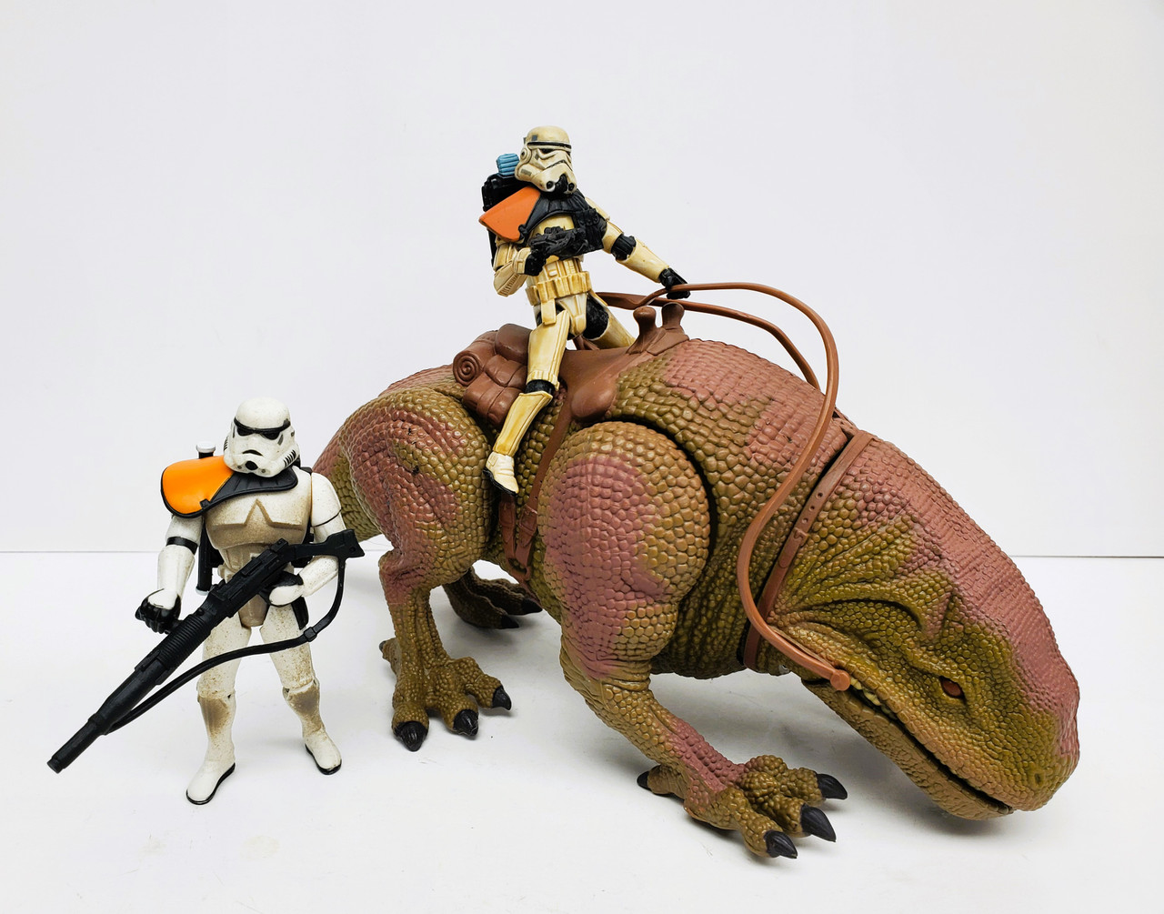 Kenner Star Wars POTF Tatooine Dewback and Sandtrooper Lot (no