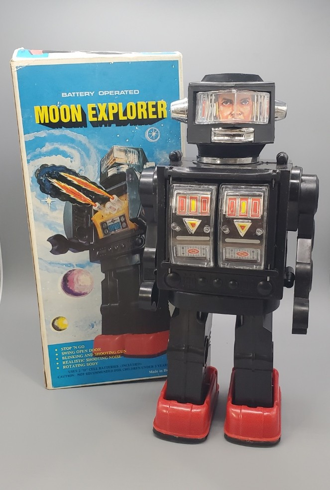 Amico (1979) GALAXY WARRIOR and MOON EXPLORER Robot set